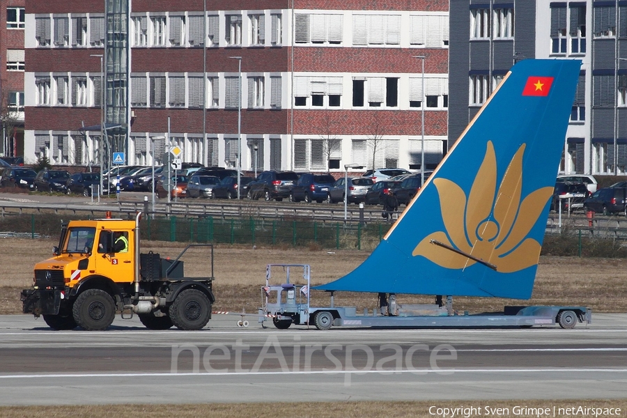 Vietnam Airlines Airbus A321-231 (VN-A604) | Photo 21617