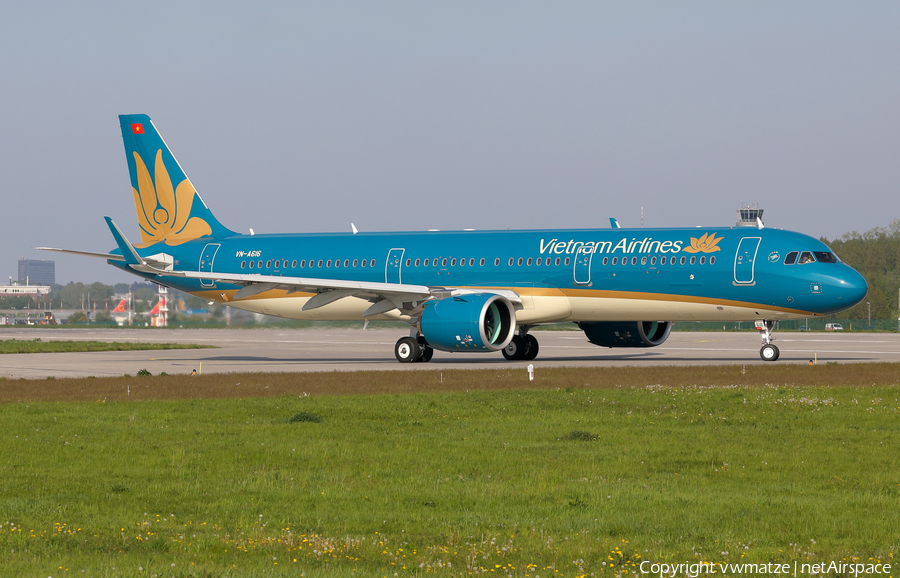 Vietnam Airlines Airbus A321-272N (VN-A616) | Photo 316373