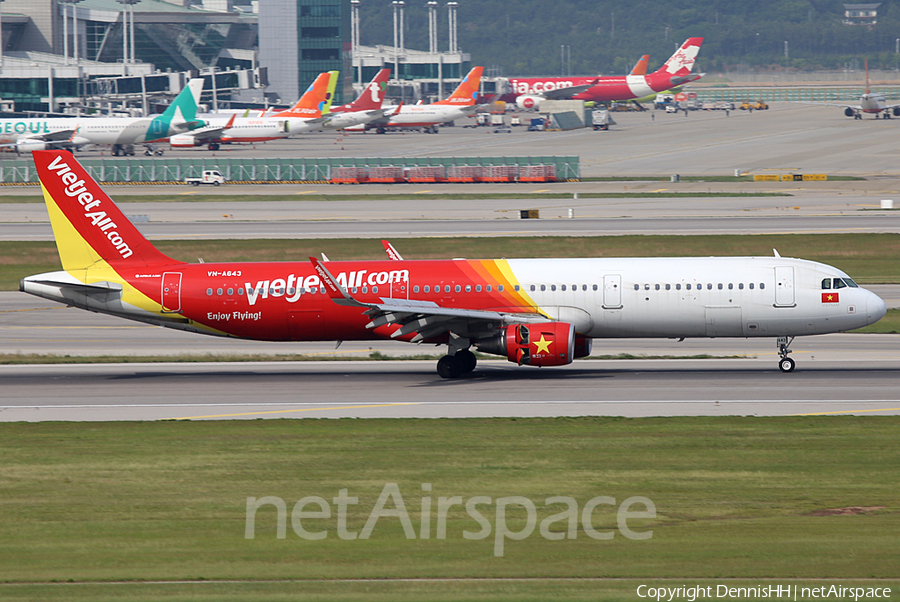 VietJet Air Airbus A321-211 (VN-A643) | Photo 330981