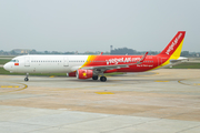 VietJet Air Airbus A321-211 (VN-A648) at  Noi Bai (Hanoi) - International, Vietnam