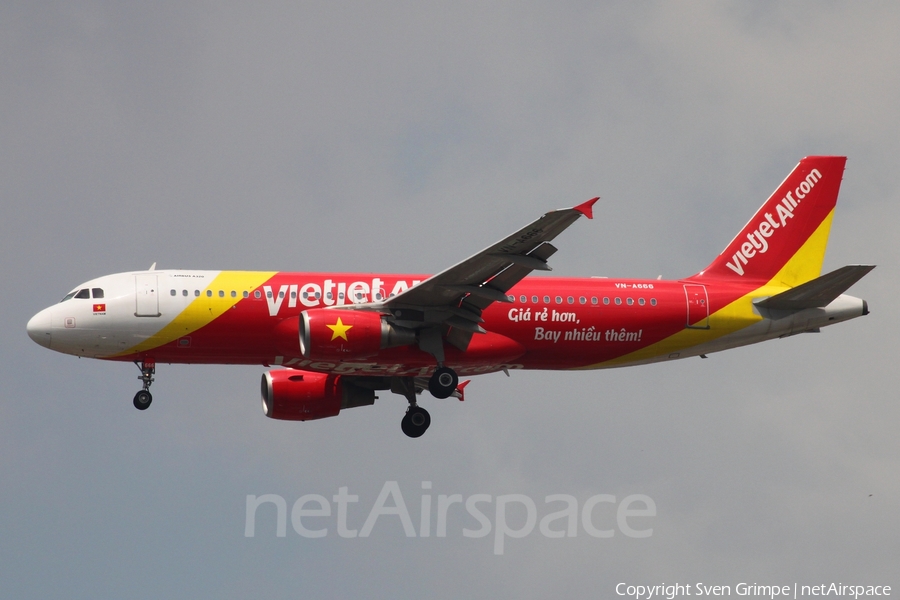 VietJet Air Airbus A320-214 (VN-A666) | Photo 429711