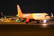 VietJet Air Airbus A320-214 (VN-A672) at  Ho Chi Minh City - Tan Son Nhat, Vietnam