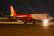 VietJet Air Airbus A320-214 (VN-A672) at  Ho Chi Minh City - Tan Son Nhat, Vietnam