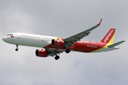 VietJet Air Airbus A321-271N (VN-A674) at  Singapore - Changi, Singapore