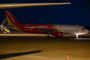 VietJet Air Airbus A320-214 (VN-A689) at  Ho Chi Minh City - Tan Son Nhat, Vietnam