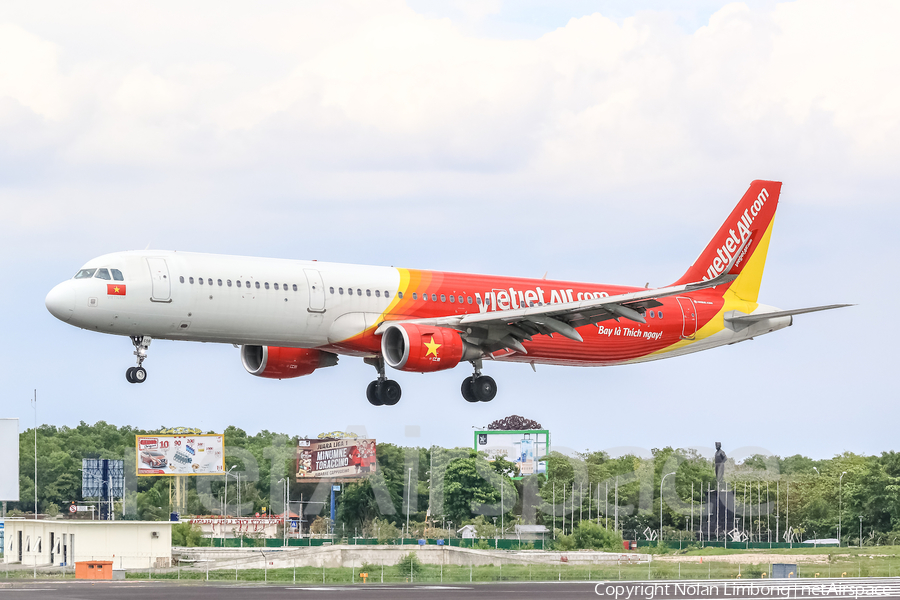 VietJet Air Airbus A321-211 (VN-A698) | Photo 468508