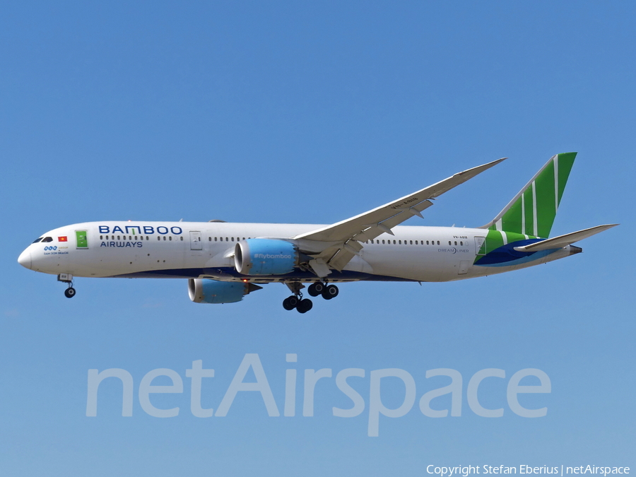 Bamboo Airways Boeing 787-9 Dreamliner (VN-A818) | Photo 516760