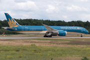 Vietnam Airlines Boeing 787-9 Dreamliner (VN-A861) at  Frankfurt am Main, Germany