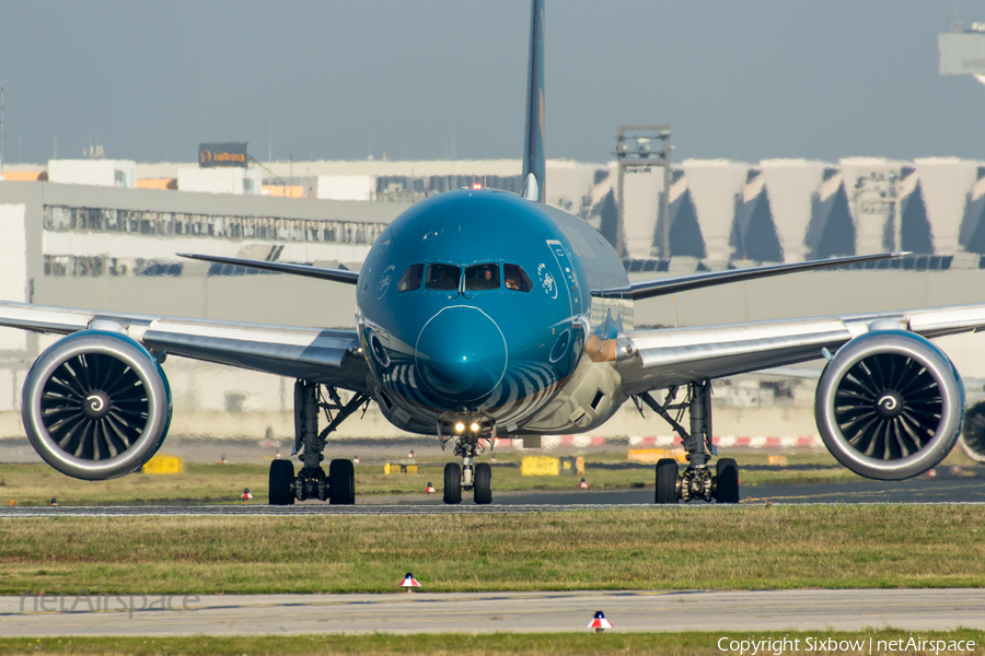 Vietnam Airlines Boeing 787-9 Dreamliner (VN-A862) | Photo 253528