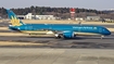 Vietnam Airlines Boeing 787-9 Dreamliner (VN-A863) at  Tokyo - Narita International, Japan