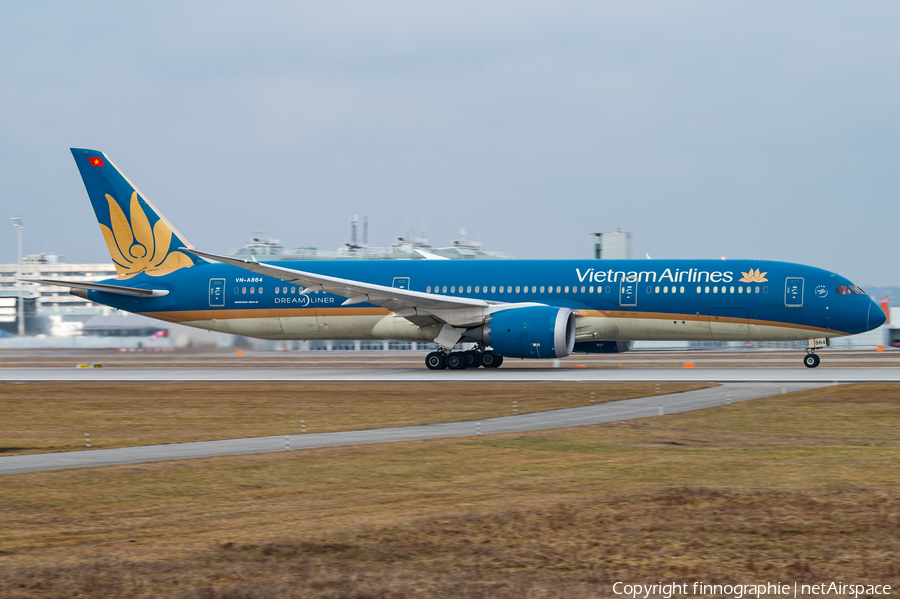 Vietnam Airlines Boeing 787-9 Dreamliner (VN-A864) | Photo 681229