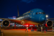 Vietnam Airlines Boeing 787-9 Dreamliner (VN-A866) at  Ho Chi Minh City - Tan Son Nhat, Vietnam