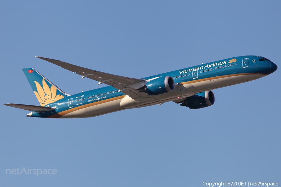 Vietnam Airlines Boeing 787-9 Dreamliner (VN-A867) | Photo 202891