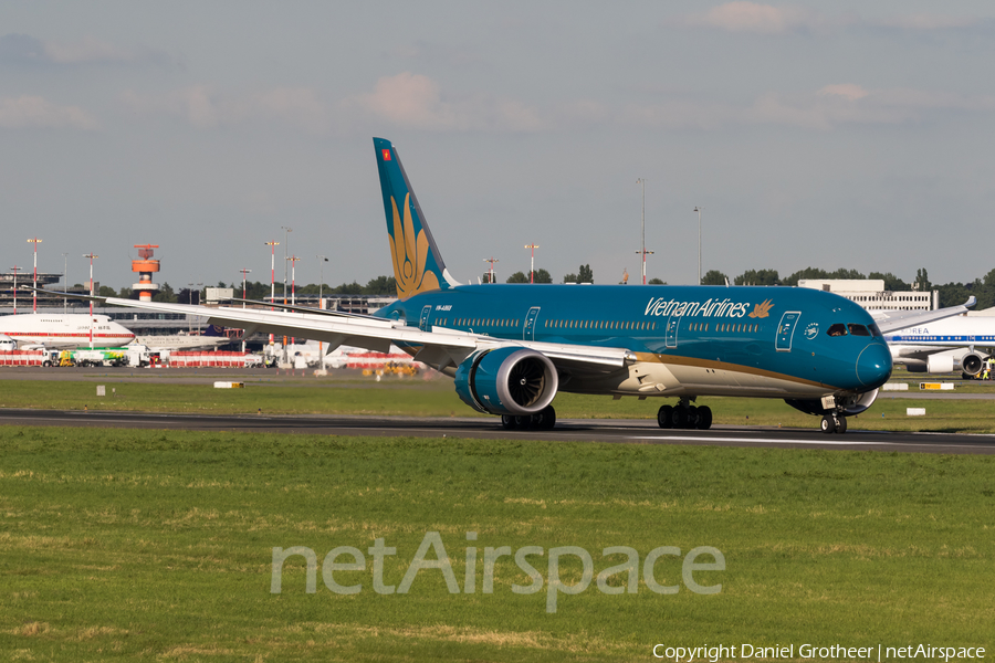 Vietnam Airlines Boeing 787-9 Dreamliner (VN-A868) | Photo 173059