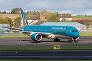 Vietnam Airlines Boeing 787-9 Dreamliner (VN-A868) at  Glasgow - Prestwick, United Kingdom
