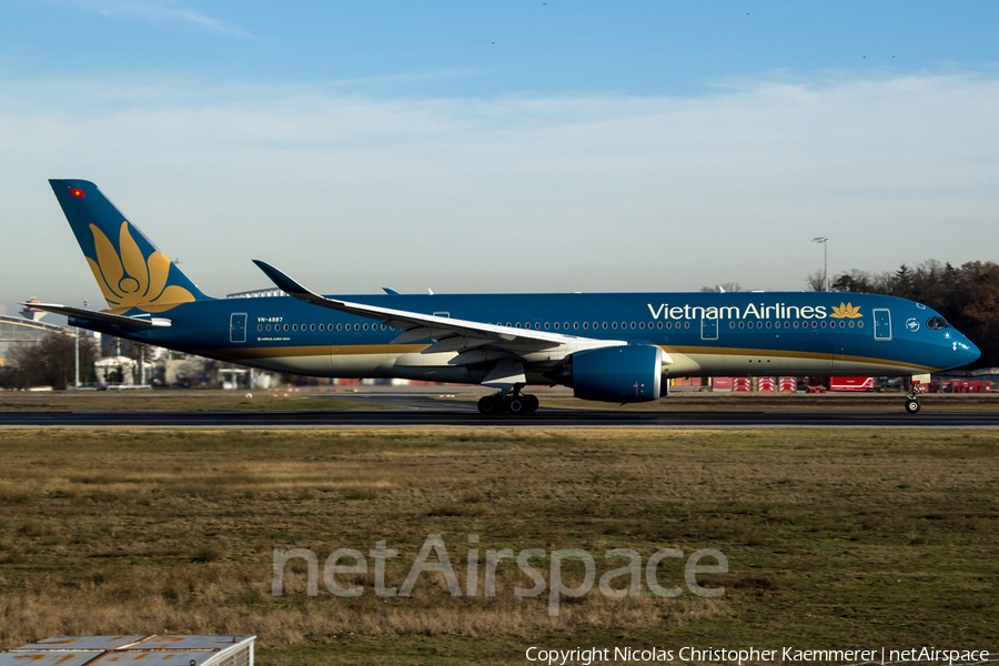 Vietnam Airlines Airbus A350-941 (VN-A887) | Photo 121890