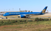 Vietnam Airlines Airbus A350-941 (VN-A889) at  Paris - Charles de Gaulle (Roissy), France