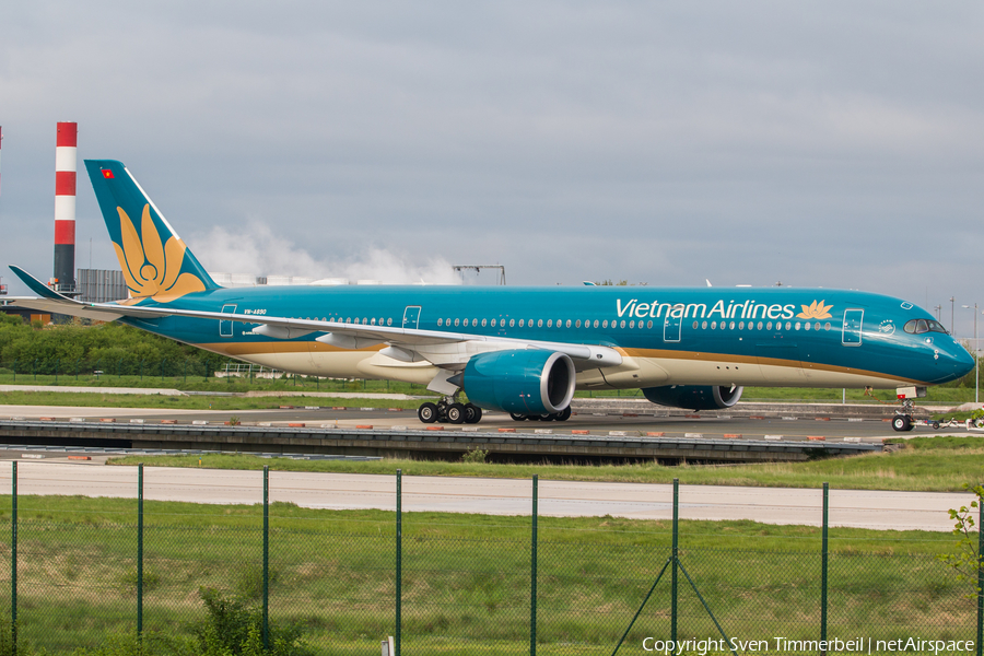 Vietnam Airlines Airbus A350-941 (VN-A890) | Photo 241709