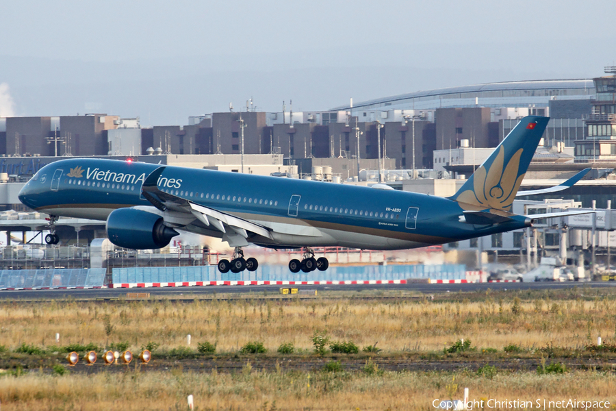 Vietnam Airlines Airbus A350-941 (VN-A890) | Photo 249475