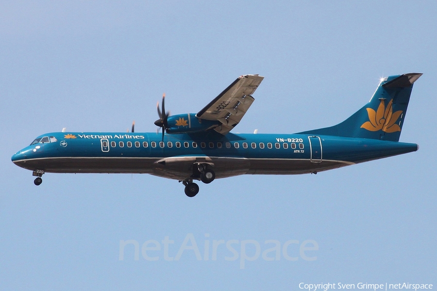 Vietnam Airlines ATR 72-500 (VN-B220) | Photo 23072