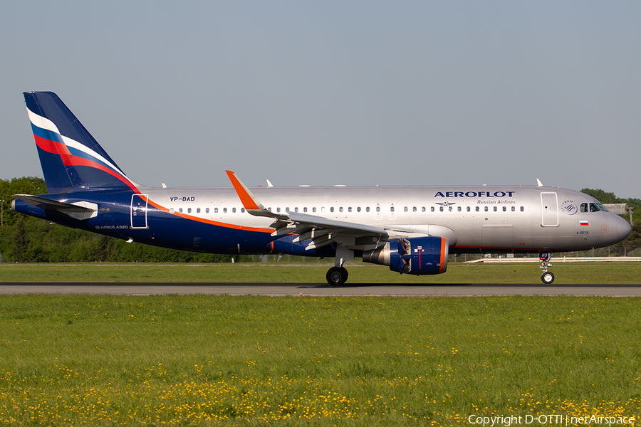 Aeroflot - Russian Airlines Airbus A320-214 (VP-BAD) | Photo 242676