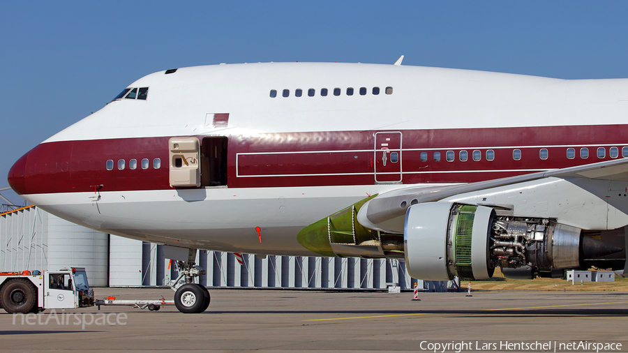 Qatar Amiri Flight Boeing 747SP-21 (VP-BAT) | Photo 137211