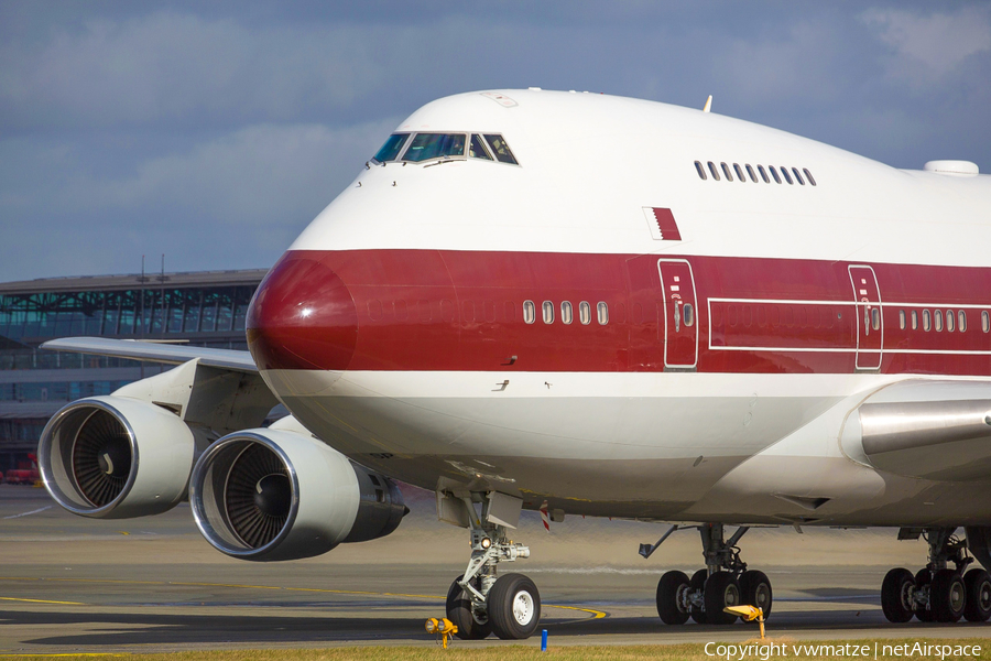 Qatar Amiri Flight Boeing 747SP-21 (VP-BAT) | Photo 138316