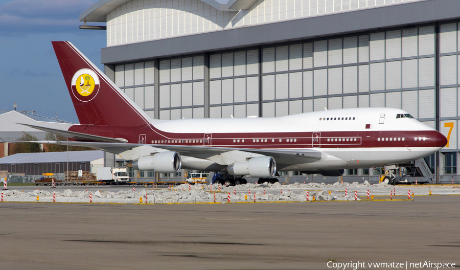 Qatar Amiri Flight Boeing 747SP-21 (VP-BAT) | Photo 216749