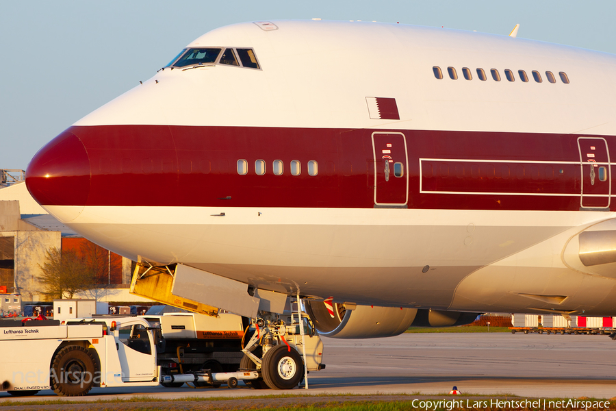 Qatar Amiri Flight Boeing 747SP-21 (VP-BAT) | Photo 358206