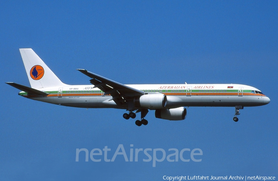 Azerbaijan Airlines Boeing 757-22L (VP-BBS) | Photo 396366