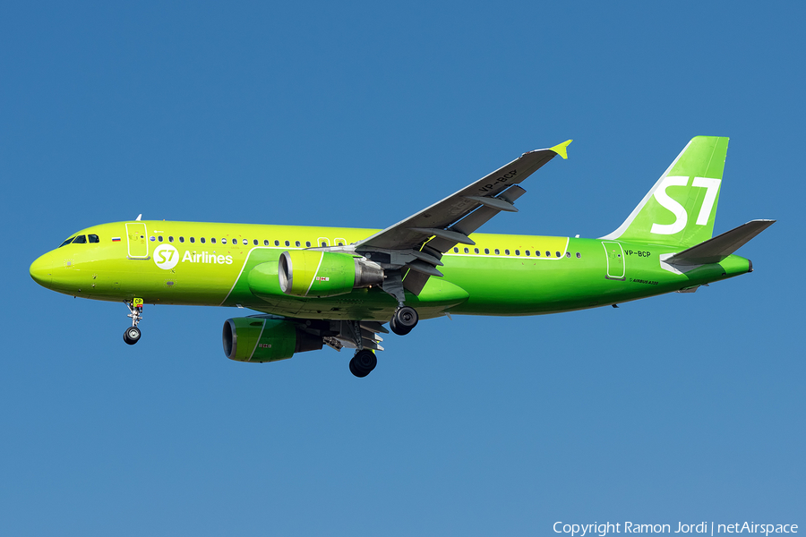 S7 Airlines Airbus A320-214 (VP-BCP) | Photo 381383