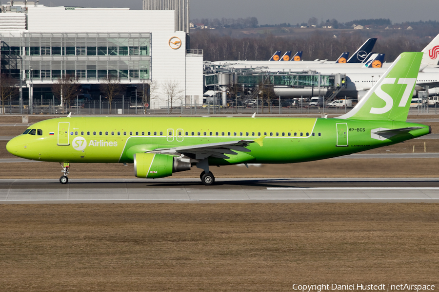 S7 Airlines Airbus A320-214 (VP-BCS) | Photo 416891