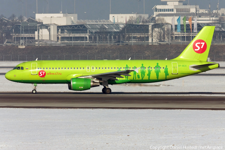 S7 Airlines Airbus A320-214 (VP-BCS) | Photo 486351