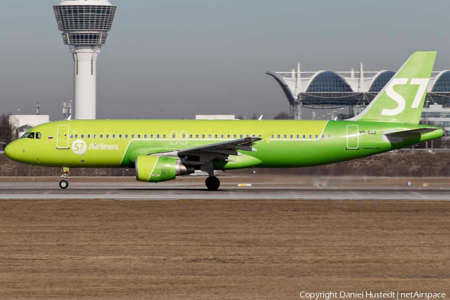 S7 Airlines Airbus A320-214 (VP-BCZ) | Photo 420441
