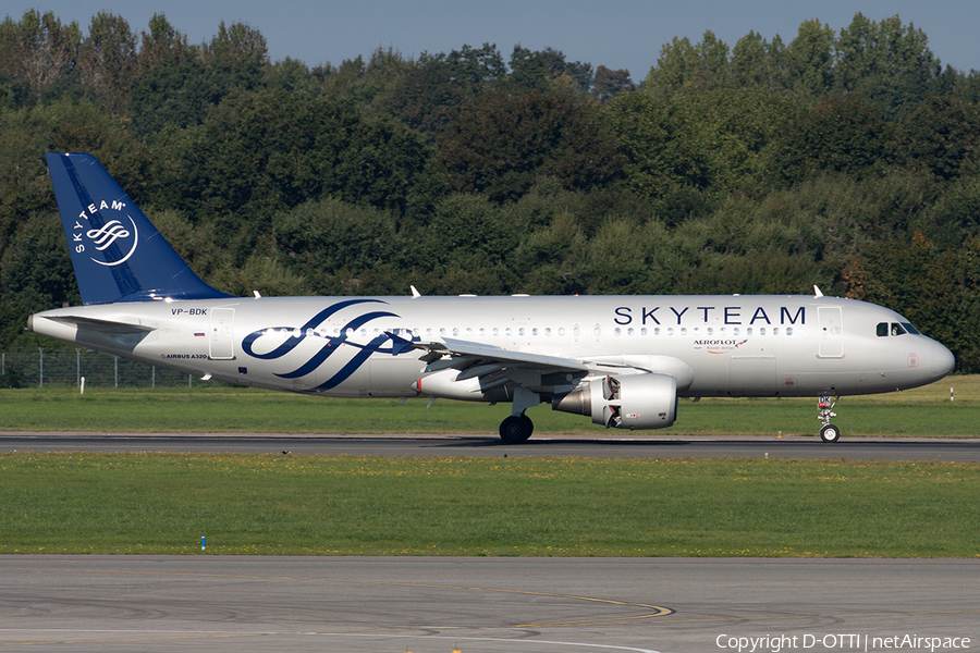 Aeroflot - Russian Airlines Airbus A320-214 (VP-BDK) | Photo 517528