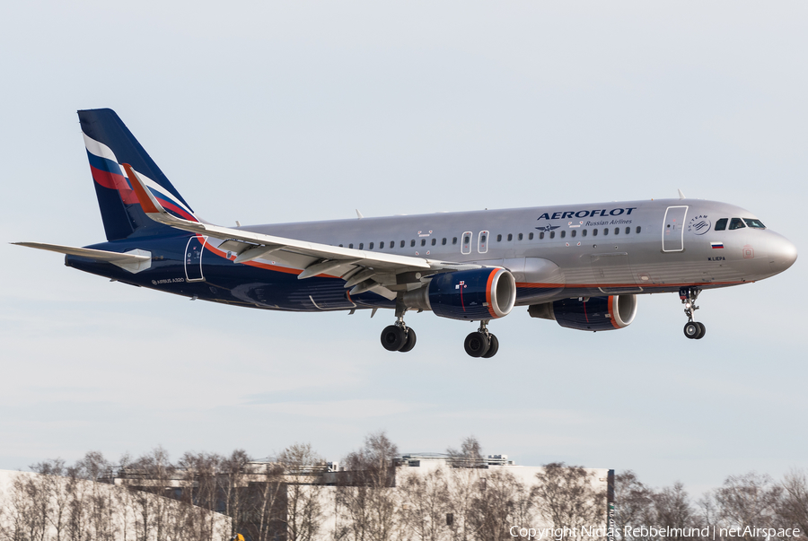 Aeroflot - Russian Airlines Airbus A320-214 (VP-BIJ) | Photo 296243