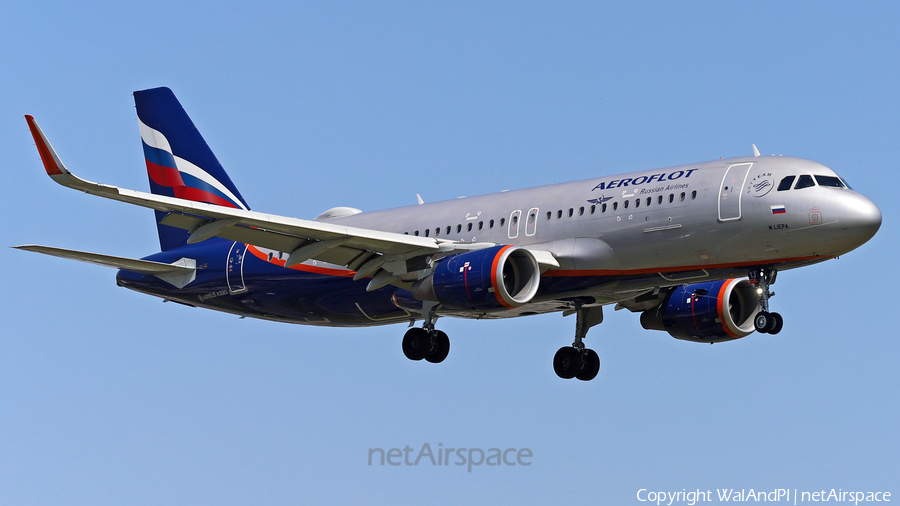 Aeroflot - Russian Airlines Airbus A320-214 (VP-BIJ) | Photo 454573