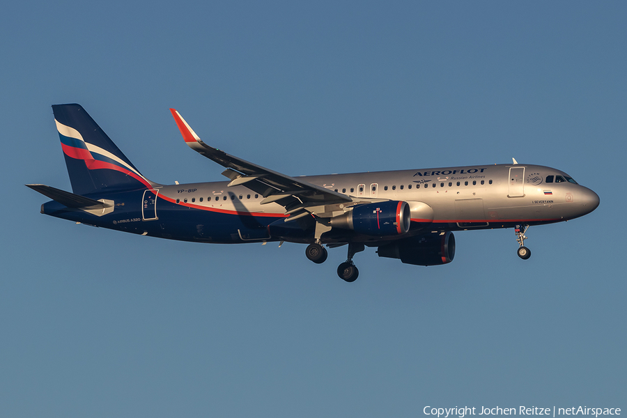 Aeroflot - Russian Airlines Airbus A320-214 (VP-BIP) | Photo 281843