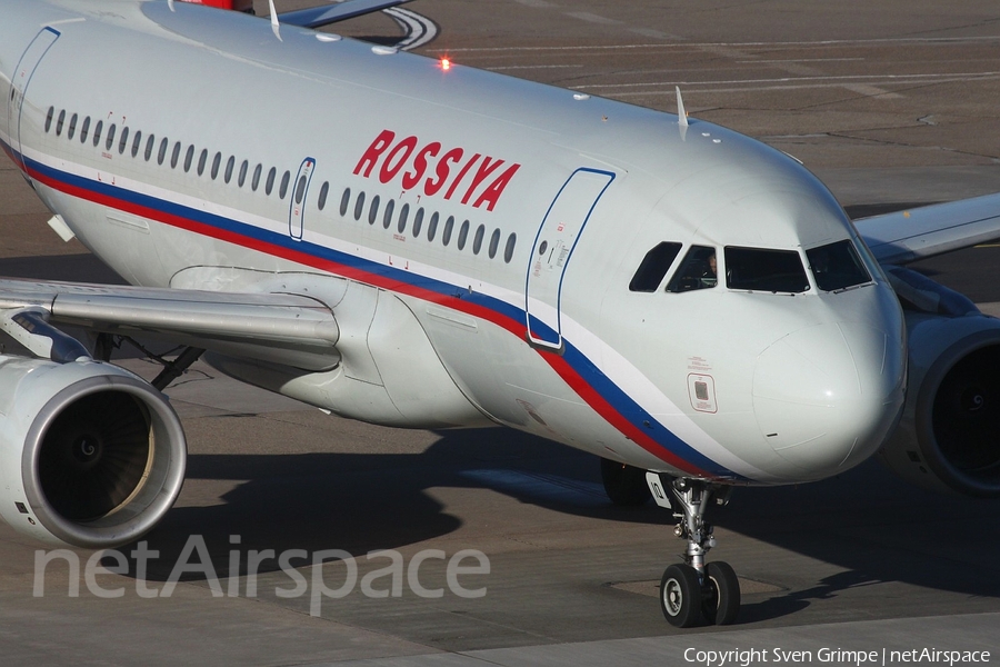 Rossiya - Russian Airlines Airbus A319-111 (VP-BIQ) | Photo 41058