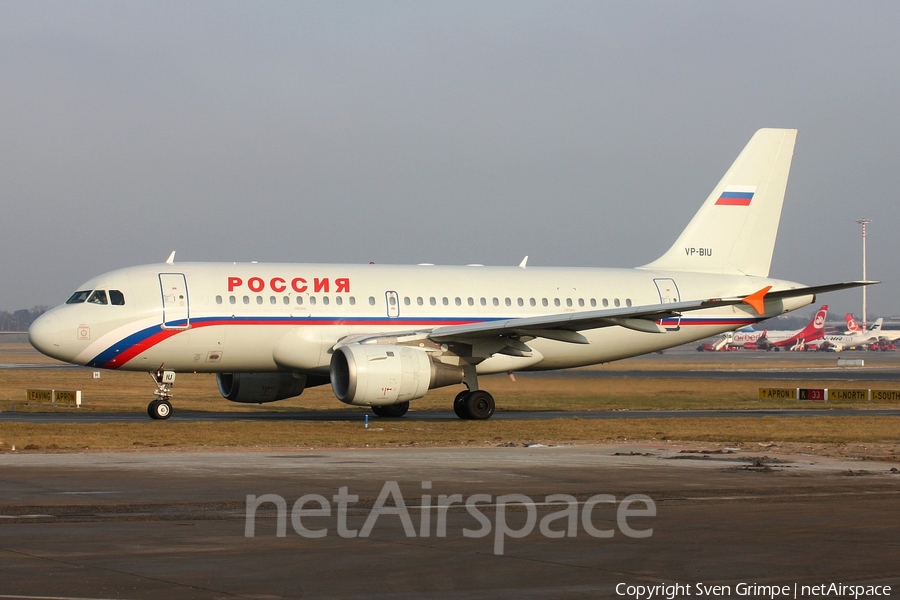 Rossiya - Russian Airlines Airbus A319-114 (VP-BIU) | Photo 37905