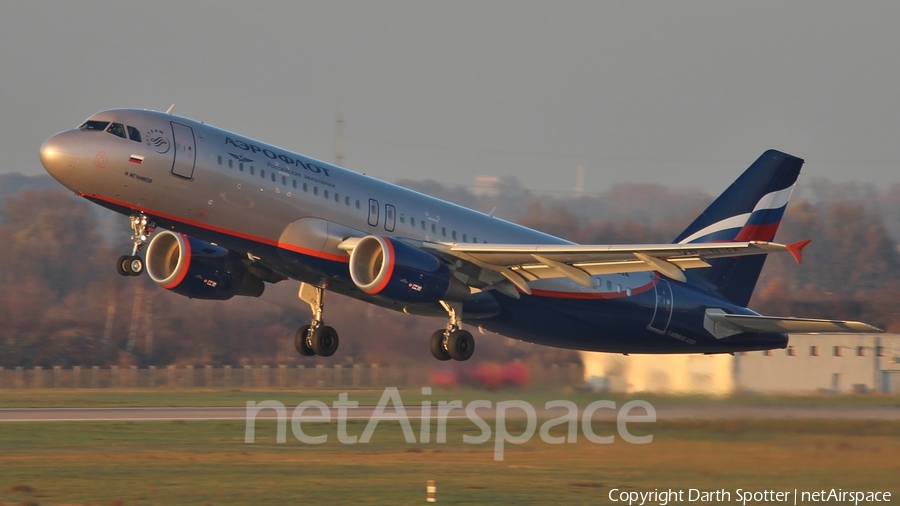Aeroflot - Russian Airlines Airbus A320-214 (VP-BJA) | Photo 214085