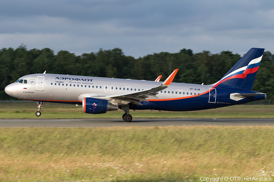 Aeroflot - Russian Airlines Airbus A320-214 (VP-BJW) | Photo 168634