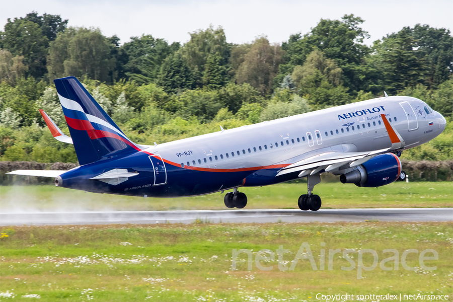 Aeroflot - Russian Airlines Airbus A320-214 (VP-BJY) | Photo 117514