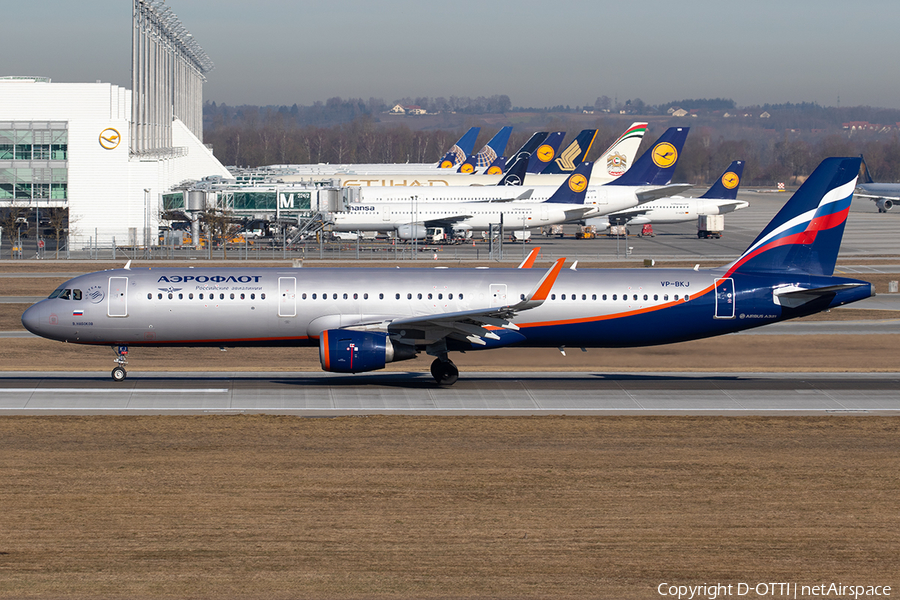 Aeroflot - Russian Airlines Airbus A321-211 (VP-BKJ) | Photo 297349
