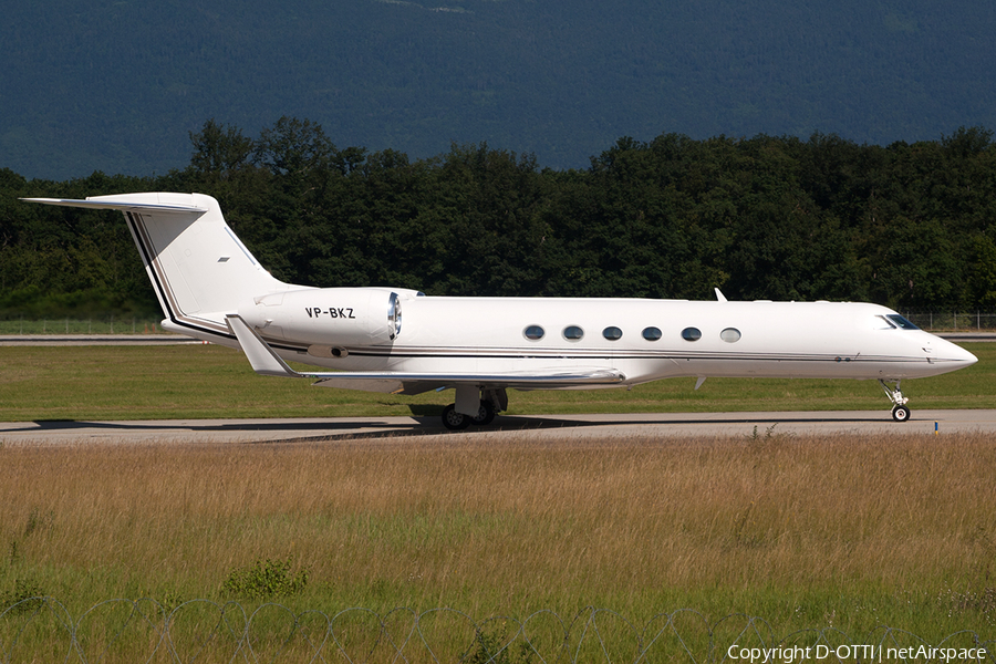 (Private) Gulfstream G-V (VP-BKZ) | Photo 201657