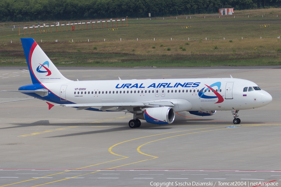 Ural Airlines Airbus A320-214 (VP-BMW) | Photo 184465