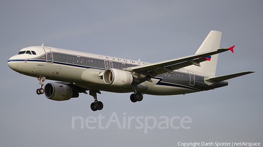 Aeroflot - Russian Airlines Airbus A320-214 (VP-BNT) | Photo 214088