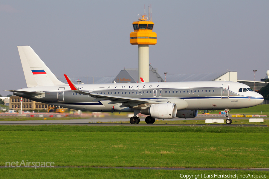 Aeroflot - Russian Airlines Airbus A320-214 (VP-BNT) | Photo 82111