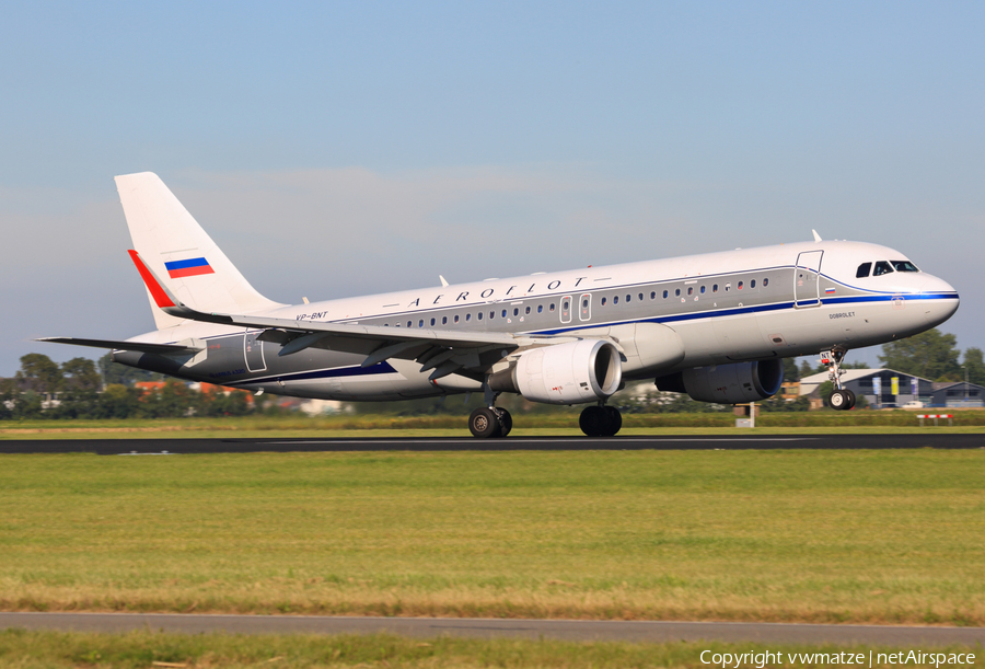 Aeroflot - Russian Airlines Airbus A320-214 (VP-BNT) | Photo 428573