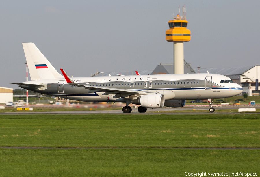 Aeroflot - Russian Airlines Airbus A320-214 (VP-BNT) | Photo 428202